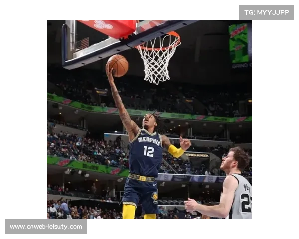 考沃德有望在灰熊伤病潮中挺身而出成为关键力量 考沃德有望在灰熊伤病潮中挺身而出成为关键力量